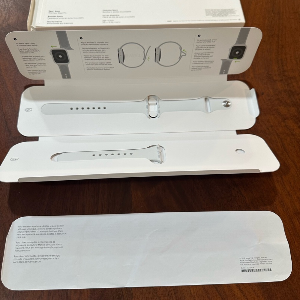 Original Apple Watch S/M & M/L 40mm Sport Band Silicon For Series 8/7/6/5 - Picture 5 of 8